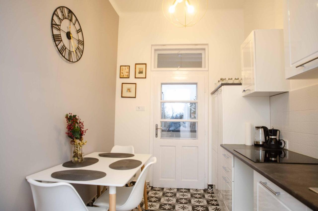 Csilla Home Apartman Miskolc Esterno foto